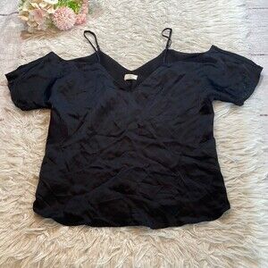 Aritzia Wilfred Foulard Black Cold Shoulder Blouse sz XXS
